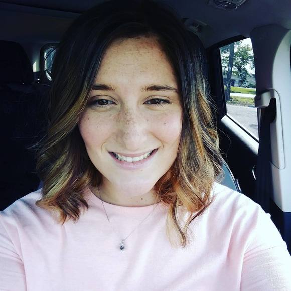 Meet your Posher, Jillian - Picture 1 of 1